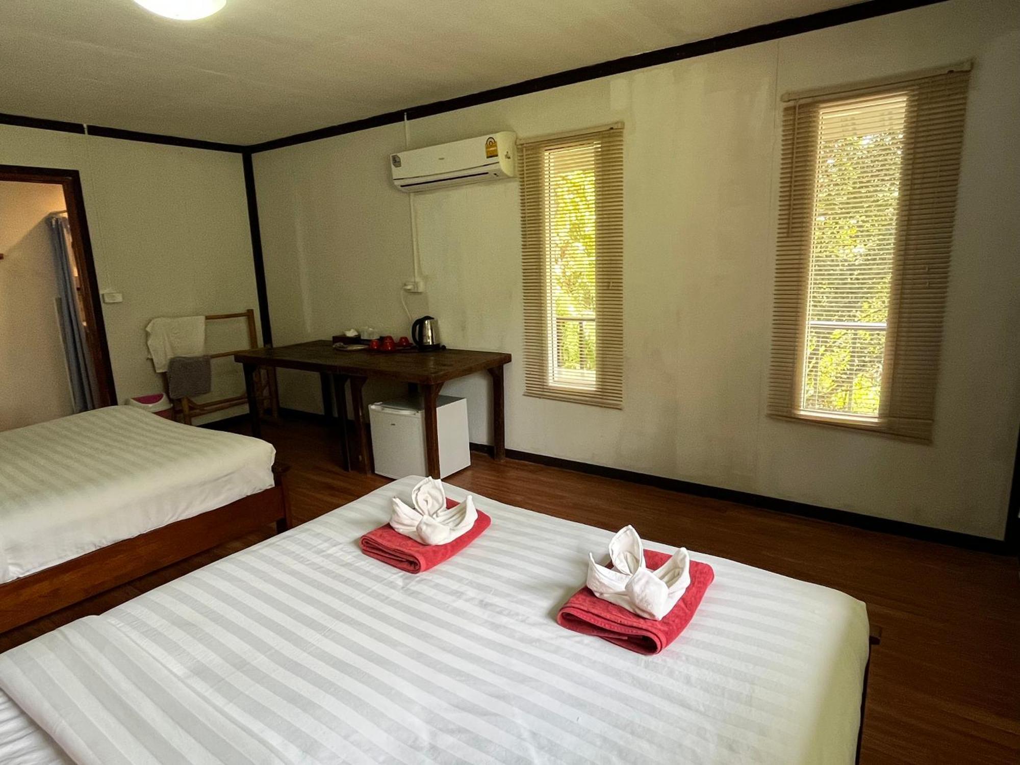 Camping Khaosok River Camp 2*